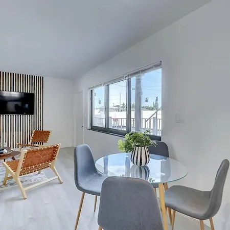 Chic Retreat: 2Br Apartment! Fort Lauderdale Exterior foto