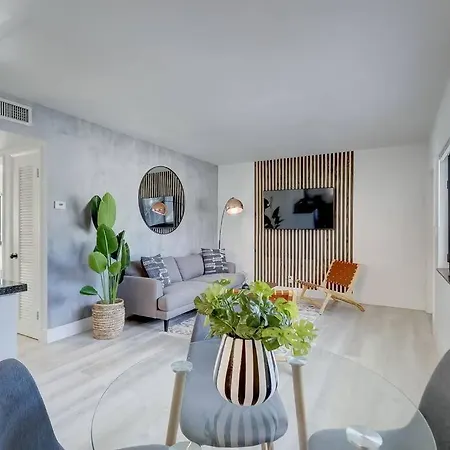 Chic Retreat: 2Br Apartment! Fort Lauderdale Exterior foto