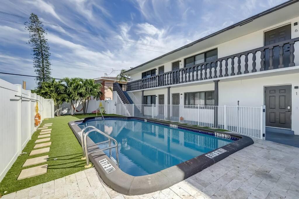 Chic Retreat: 2br Apartment! Appartement Fort Lauderdale